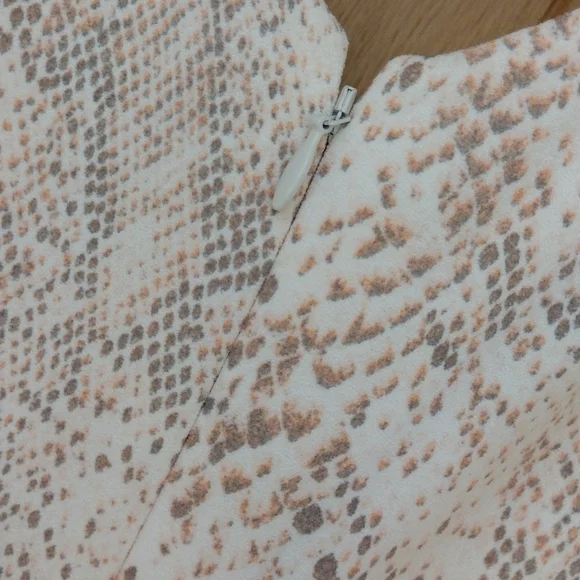 Loft Outlet Jumper SZ 4 Cream/Pink /Gray Design! - Picture 12 of 15